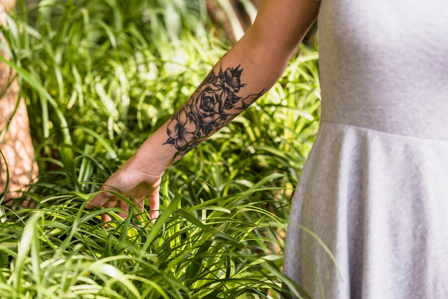 attoos inspired by nature are a way to celebrate and connect with the natural world, often symbolizing personal connections to the environment or simply appreciating its beauty. photo




