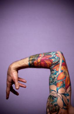 color sleeves tattoos(Get Big Tattoos and Keep Them Looking Great)